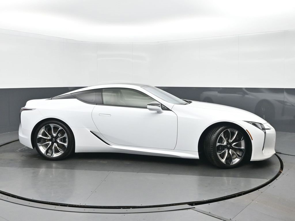 Used 2018 Lexus LC 500 Coupe image 2