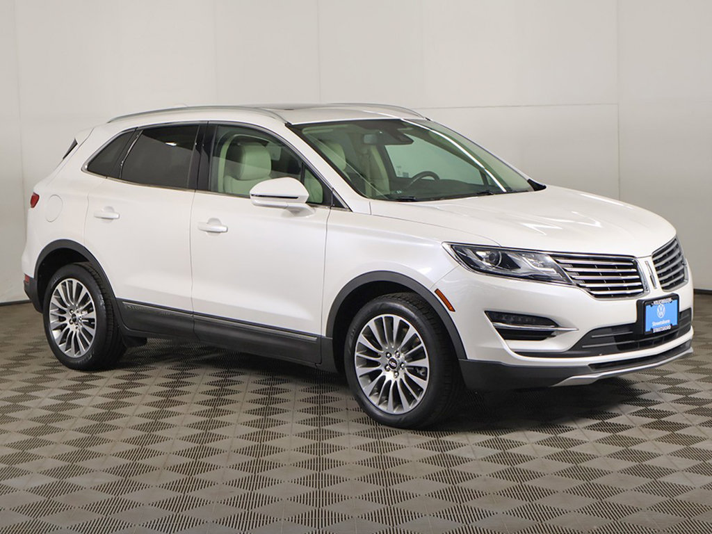 Used 2016 Lincoln MKC Reserve w/ Lincoln MKC Climate Package AWD/4WD image 2