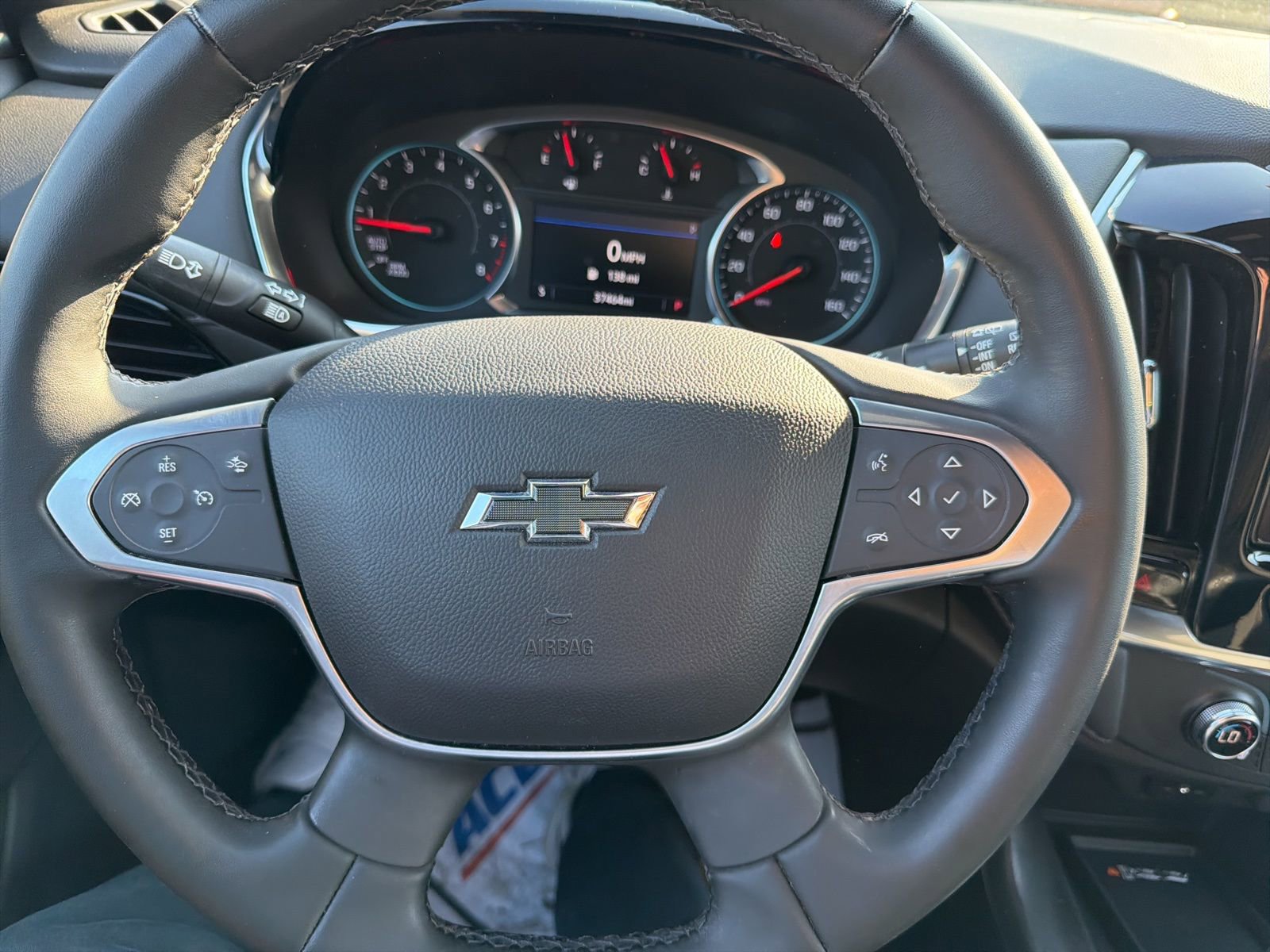 Used 2023 Chevrolet Traverse LT image 13