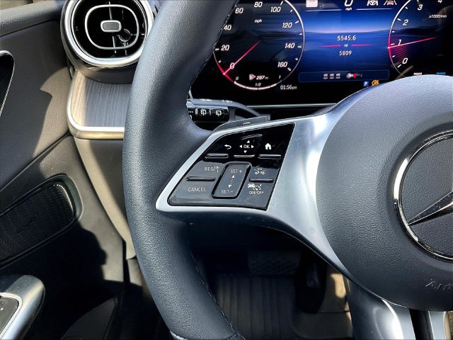 Used 2026 Mercedes-Benz GLC 300 4MATIC image 13