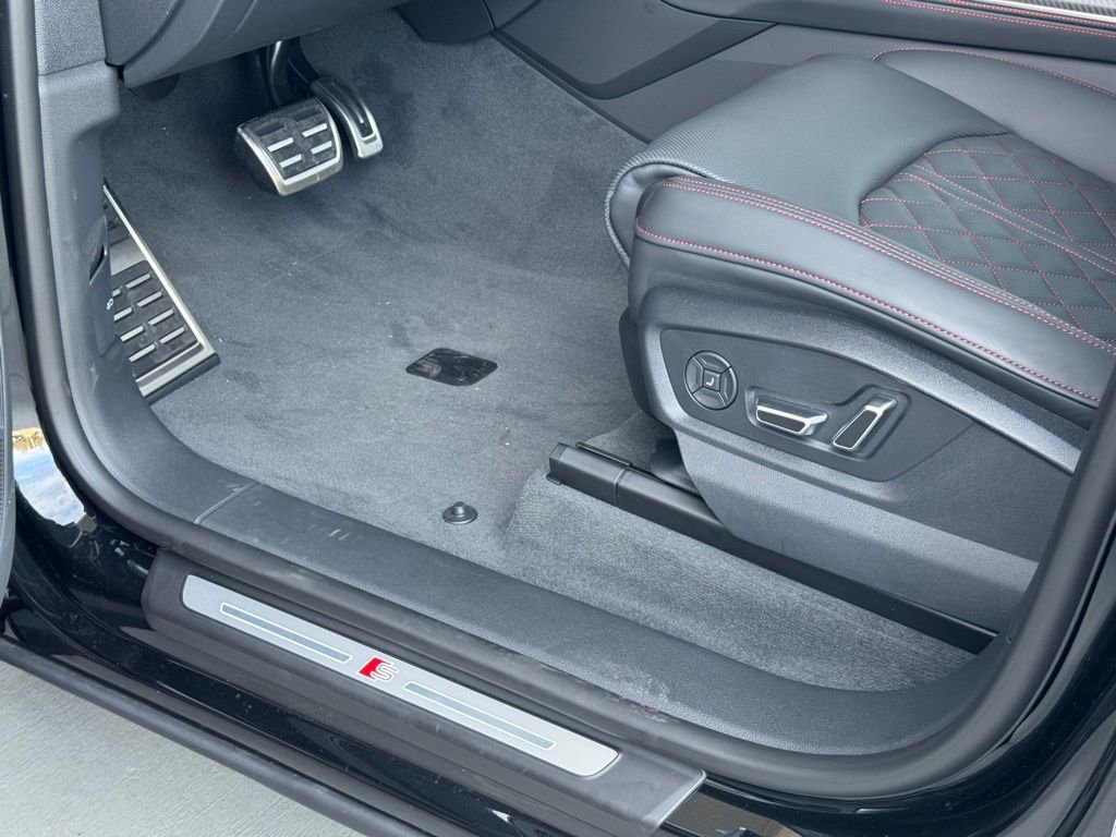 New 2026 Audi Q8 Prestige image 21