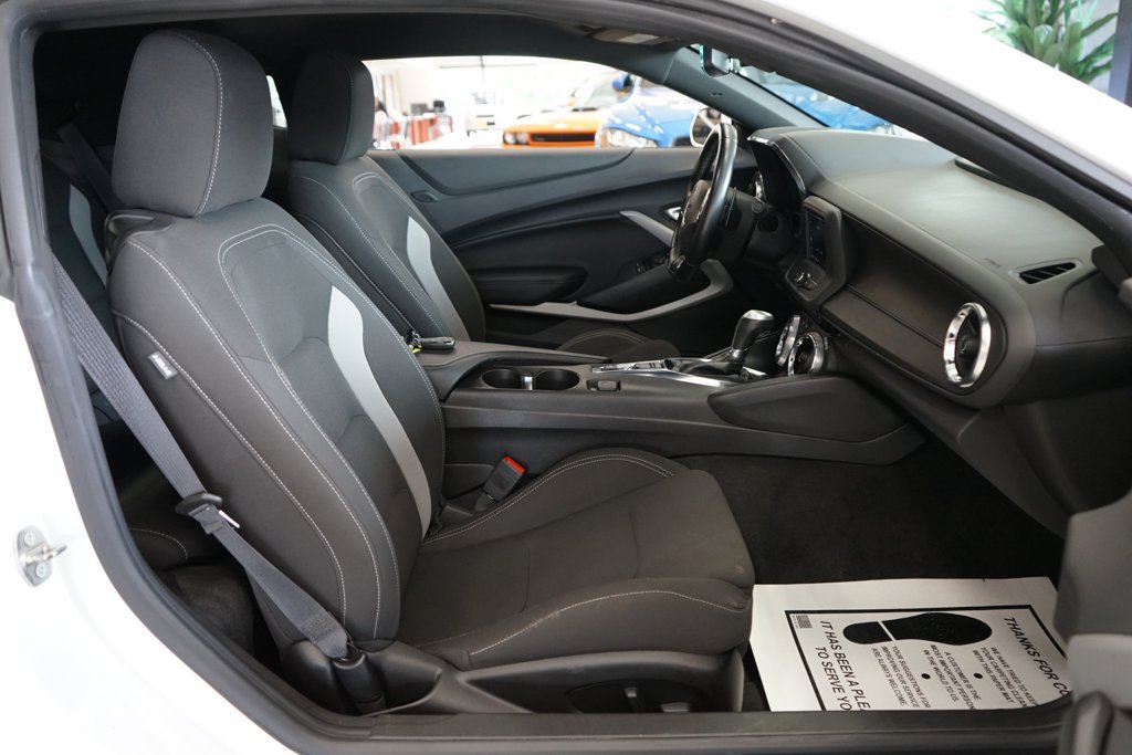 Used 2023 Chevrolet Camaro LT RWD image 40