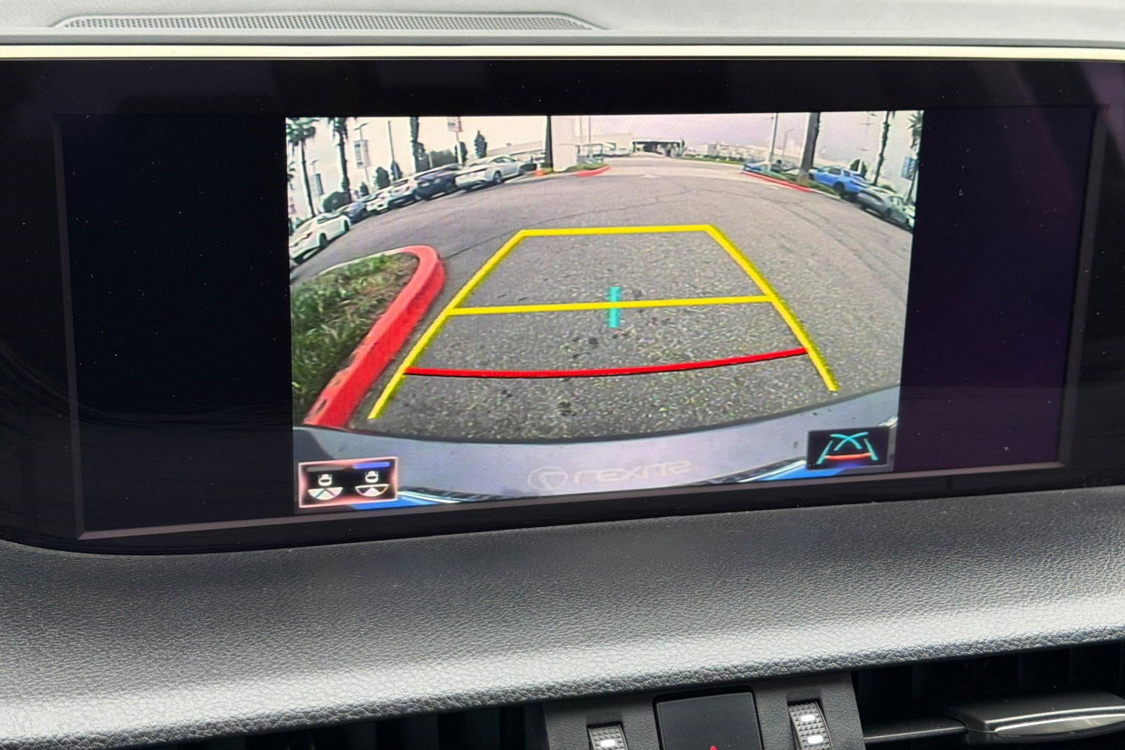 Used 2021 Lexus ES 350 w/ Premium Package image 24