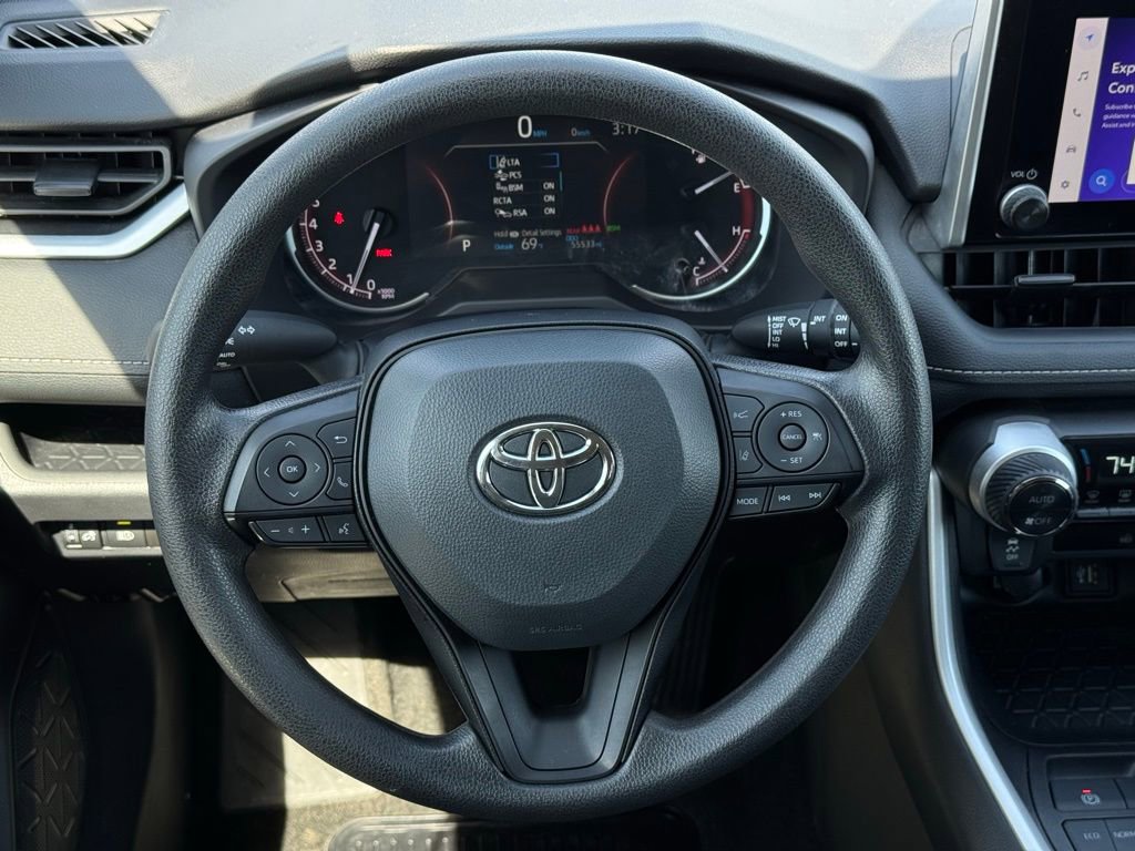 Used 2024 Toyota RAV4 XLE FWD image 23