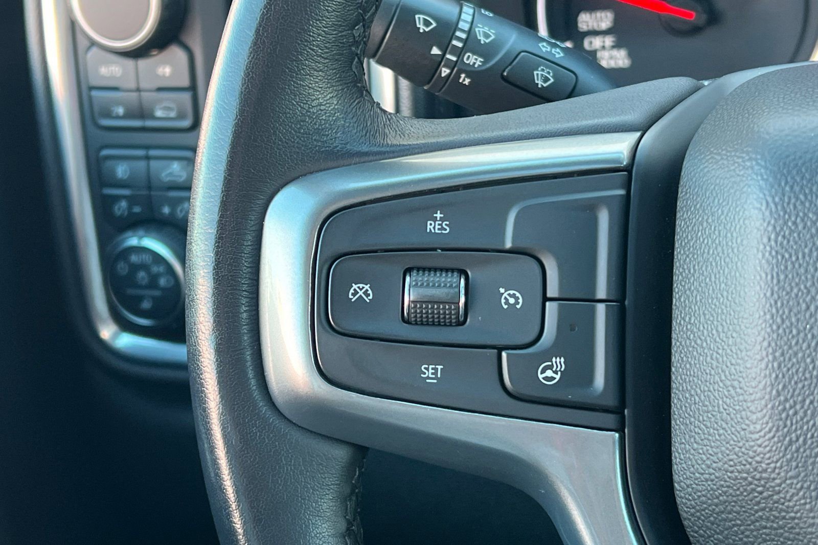 Used 2022 Chevrolet Silverado 1500 LTZ w/ LTZ Convenience Package II image 32