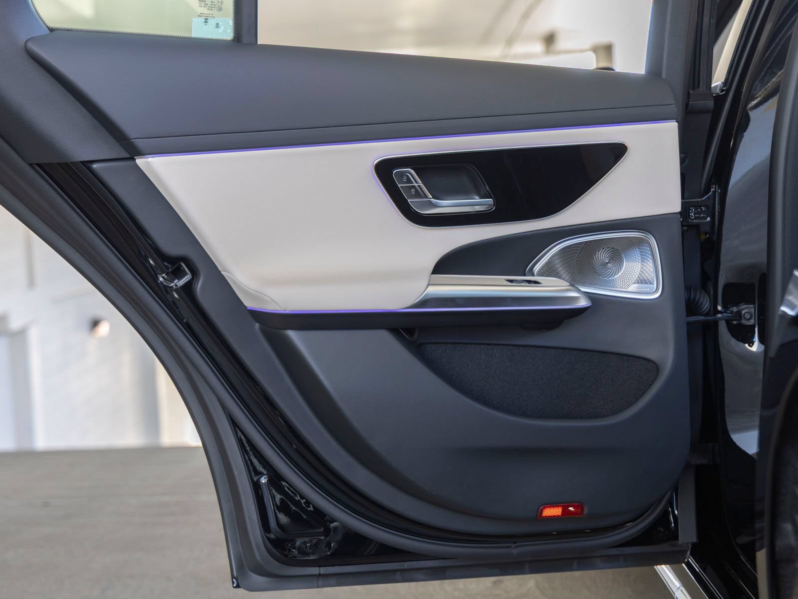New 2027 Mercedes-Benz E 450 4MATIC Sedan image 17