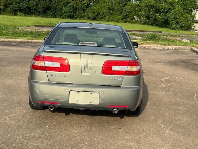 Used 2008 Lincoln MKZ image 3