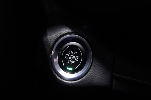 Used 2022 Buick Envision Avenir w/ Technology Package II image 30