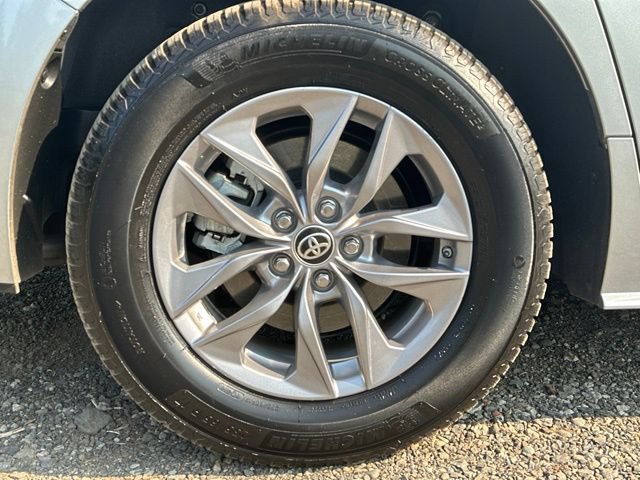 Used 2025 Toyota Sienna XLE w/ XLE Plus Package AWD/4WD image 34