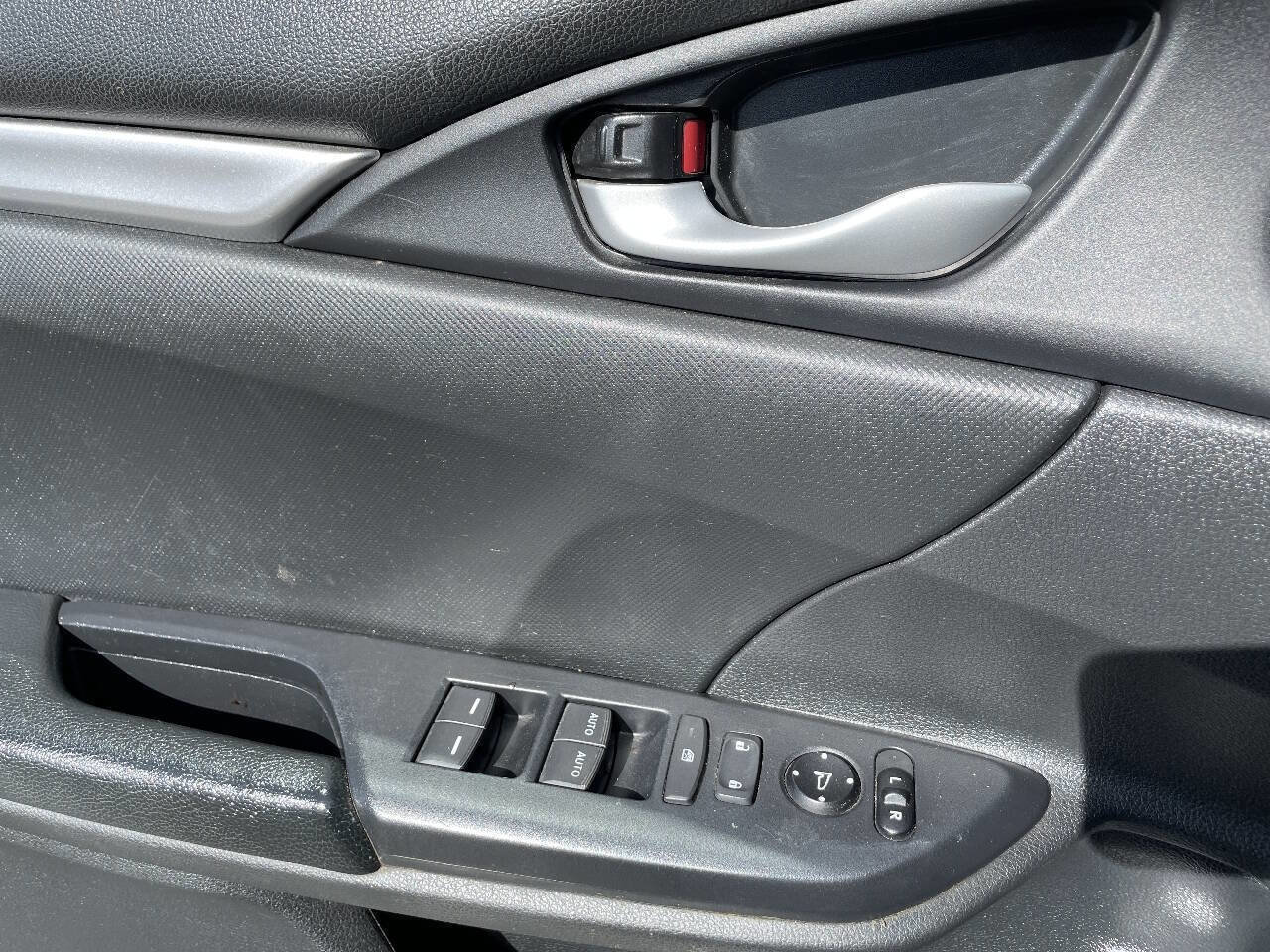 Used 2019 Honda Civic Sport image 14