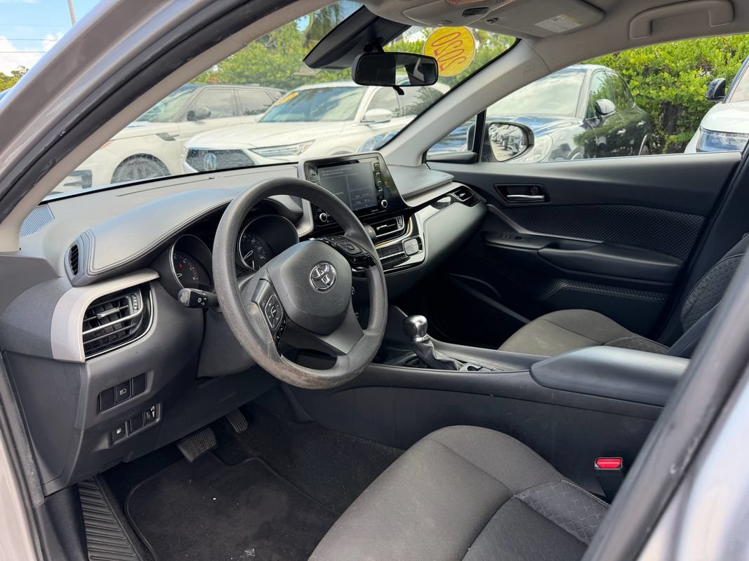 Used 2020 Toyota C-HR LE FWD image 8