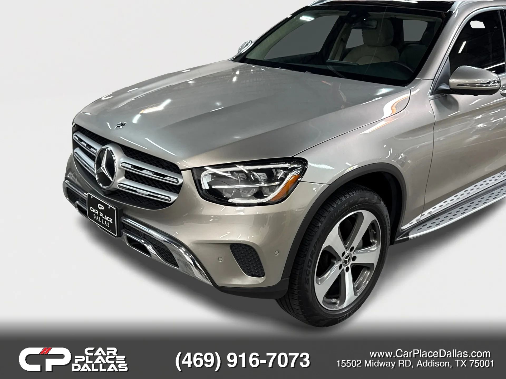 Used 2021 Mercedes-Benz GLC 300 w/ Premium Package image 7