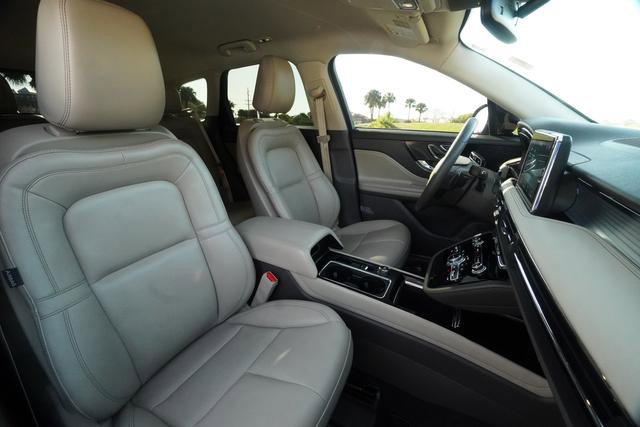 Used 2022 Lincoln Corsair FWD image 26