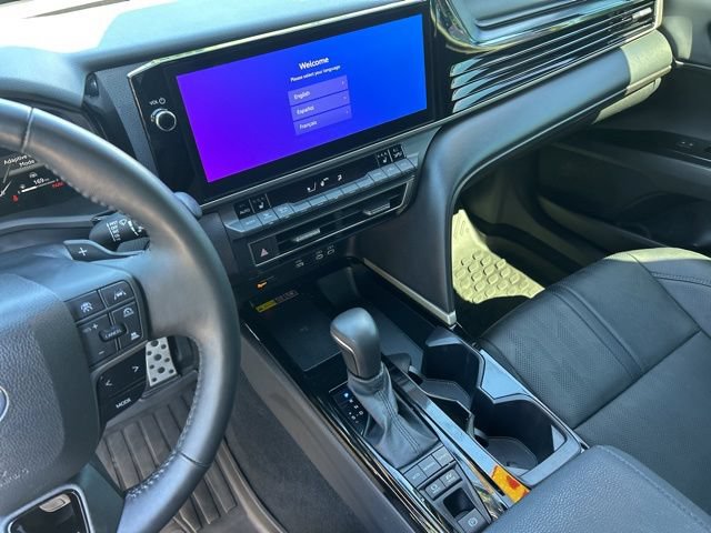 Used 2025 Toyota Camry XSE FWD image 29