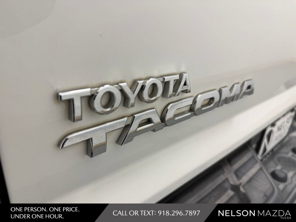 Used 2015 Toyota Tacoma 4x4 Double Cab w/ TRD Off-Road Package image 13