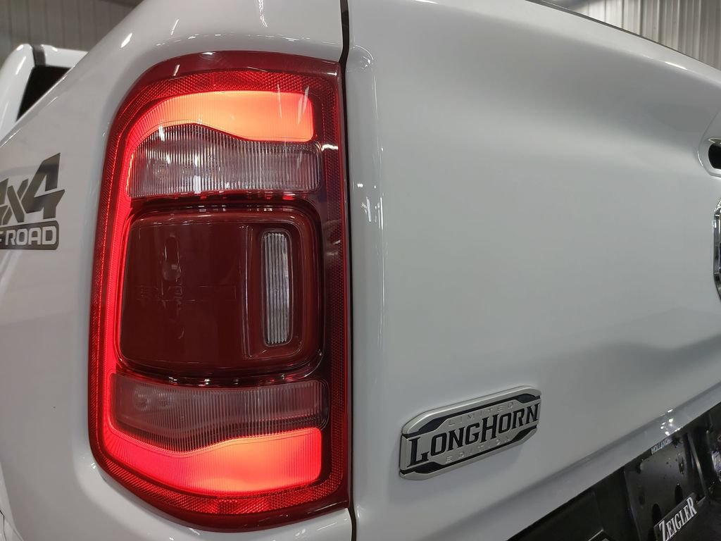 Used 2022 RAM 1500 Limited w/ Off-Road Group AWD/4WD image 34