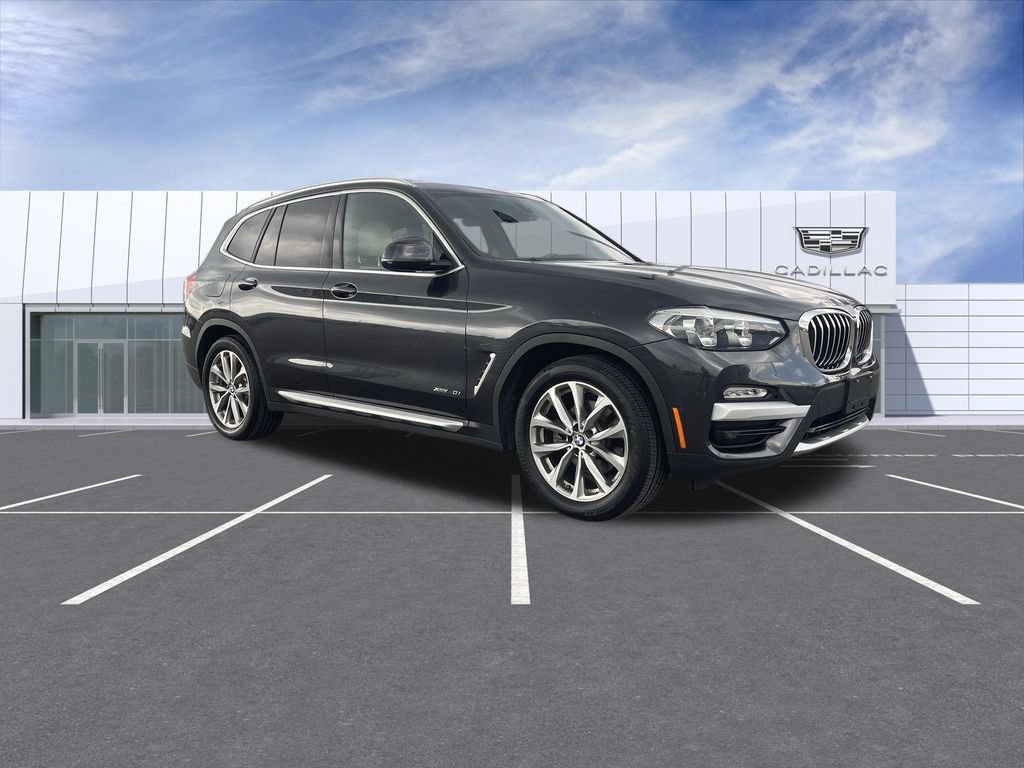 Used 2018 BMW X3 xDrive30i AWD/4WD image 2
