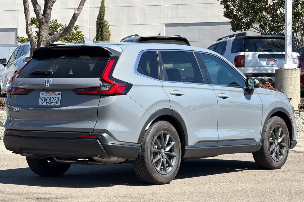 Used 2026 Honda CR-V EX-L image 4