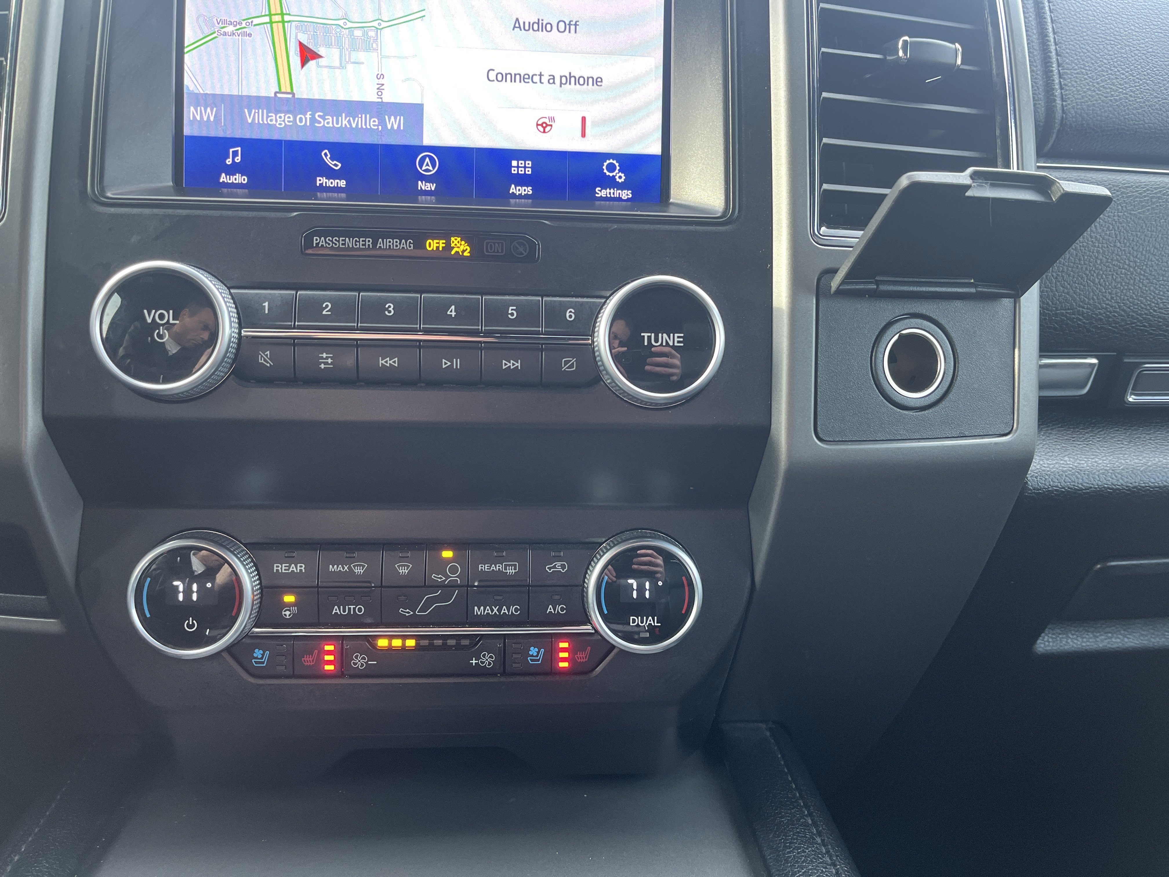 Used 2021 Ford Expedition XLT image 33