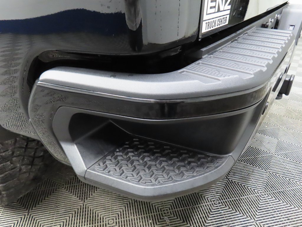 Used 2025 GMC Sierra 2500 AT4X image 50