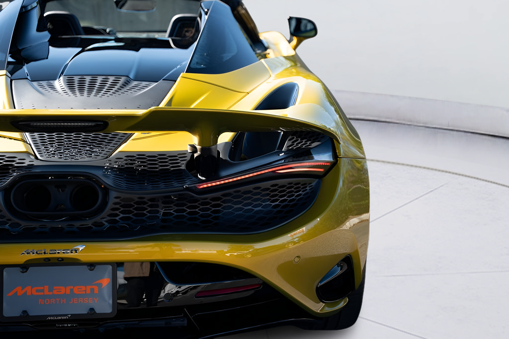 New 2026 McLaren 750S Spider RWD image 61