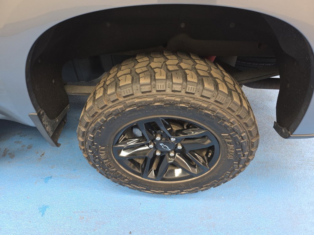 Certified 2020 Chevrolet Silverado 1500 LT Trail Boss AWD/4WD image 14