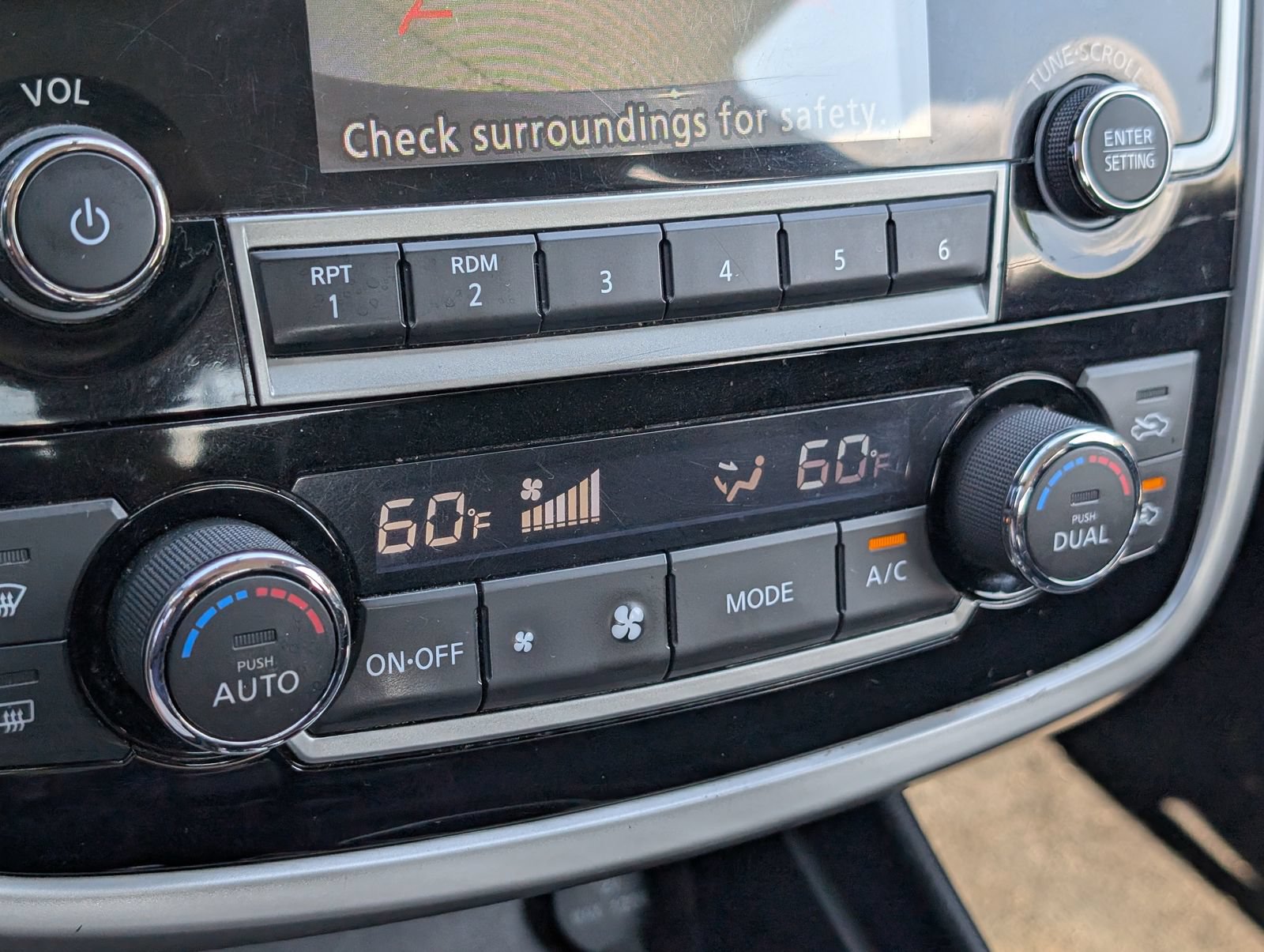 Used 2018 Nissan Altima 2.5 SV FWD image 12