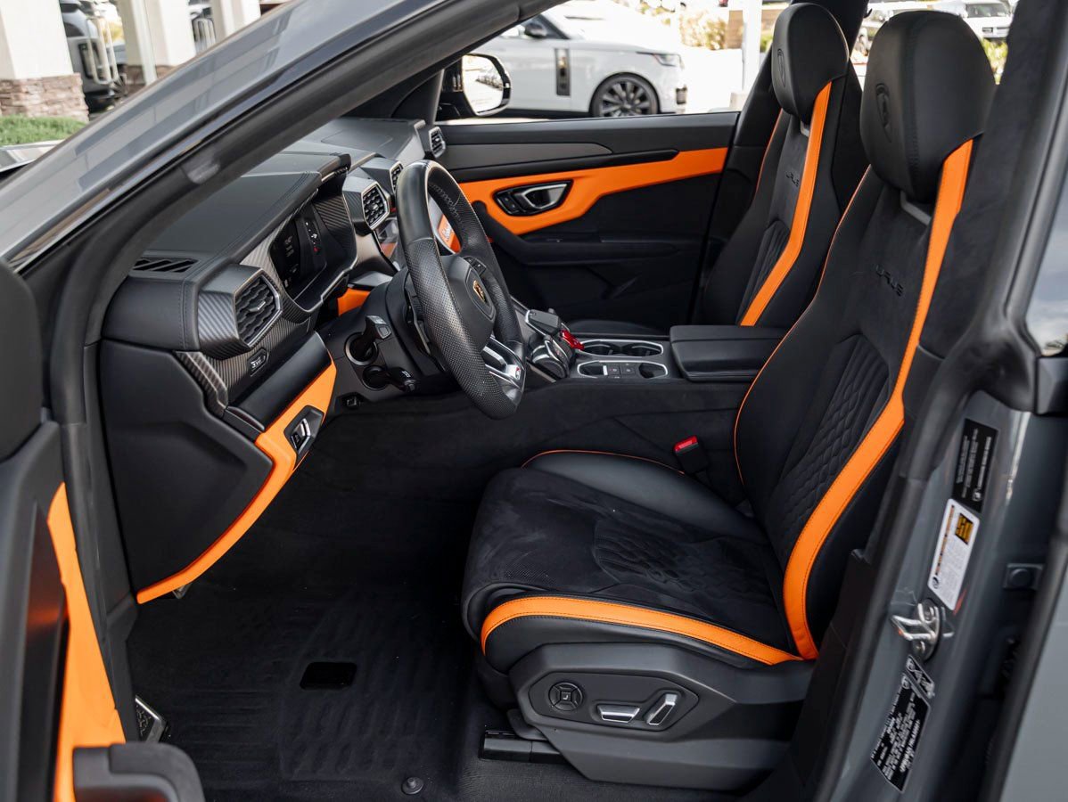 Used 2024 Lamborghini Urus S image 13
