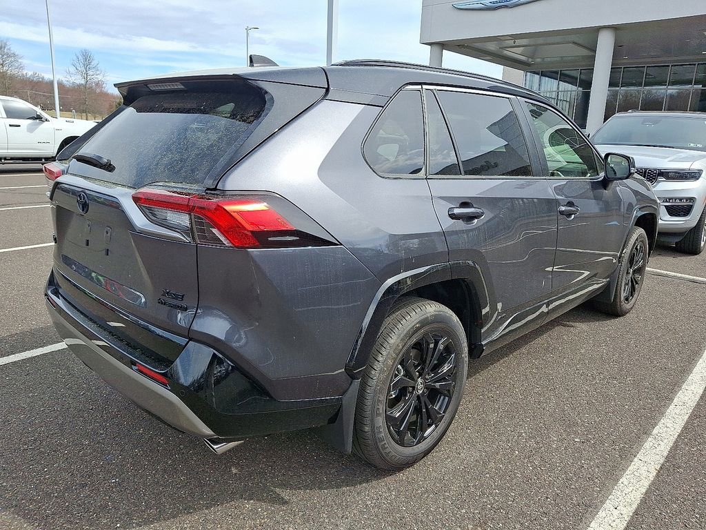 Used 2024 Toyota RAV4 XSE w/ Advanced Technology Package image 4