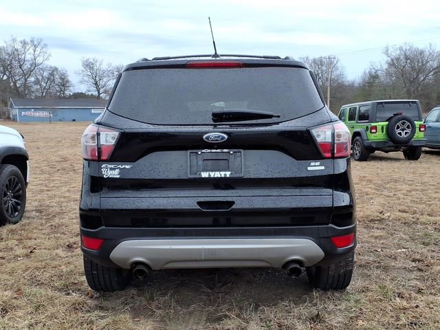 Used 2017 Ford Escape SE w/ Equipment Group 201A image 7
