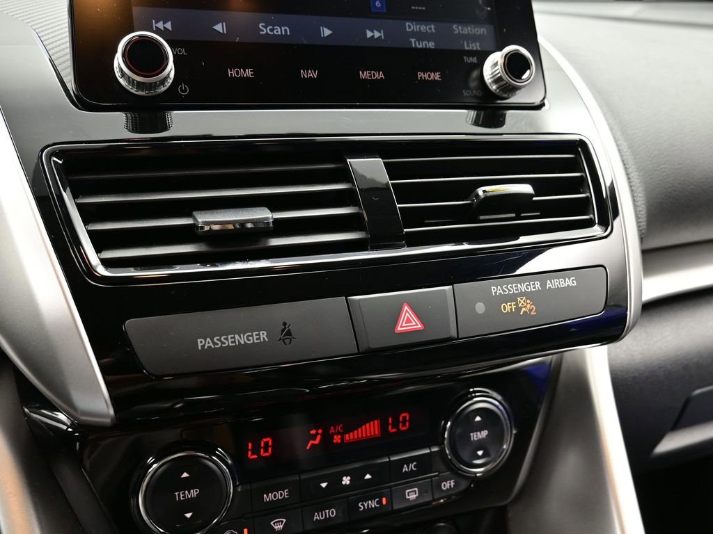 Used 2024 Mitsubishi Eclipse Cross SE image 10