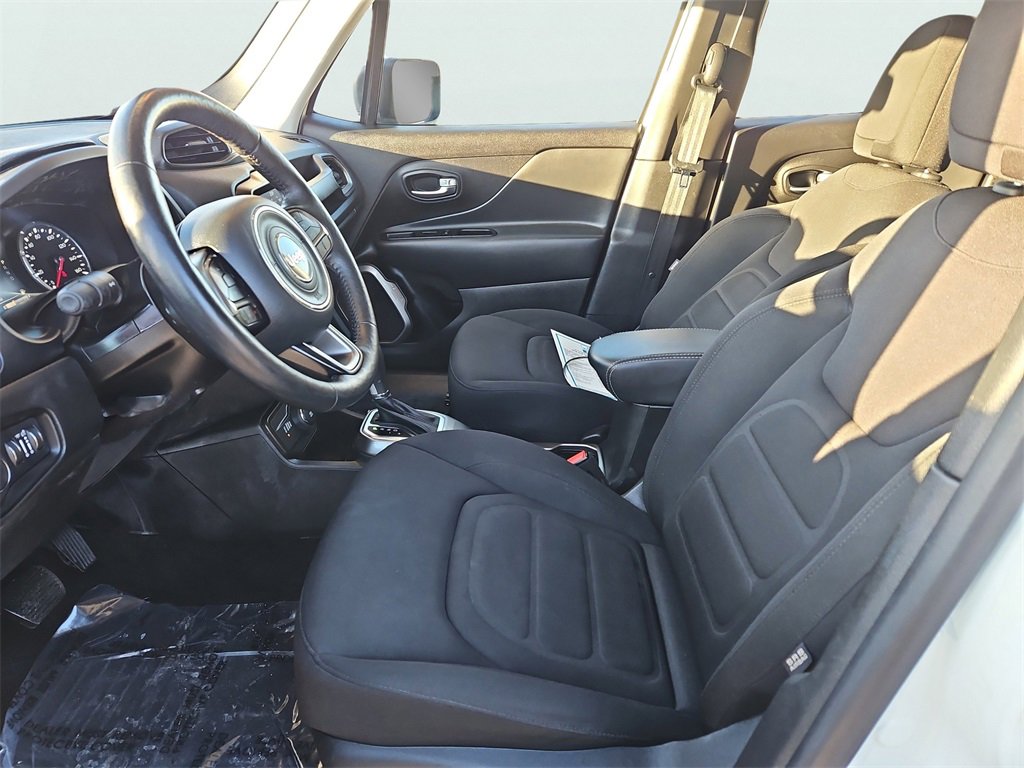 Used 2022 Jeep Renegade Latitude w/ Convenience Group image 32