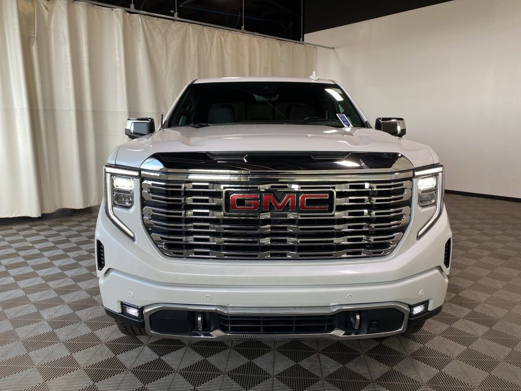 Used 2022 GMC Sierra 1500 Denali w/ Denali Reserve Package AWD/4WD image 15