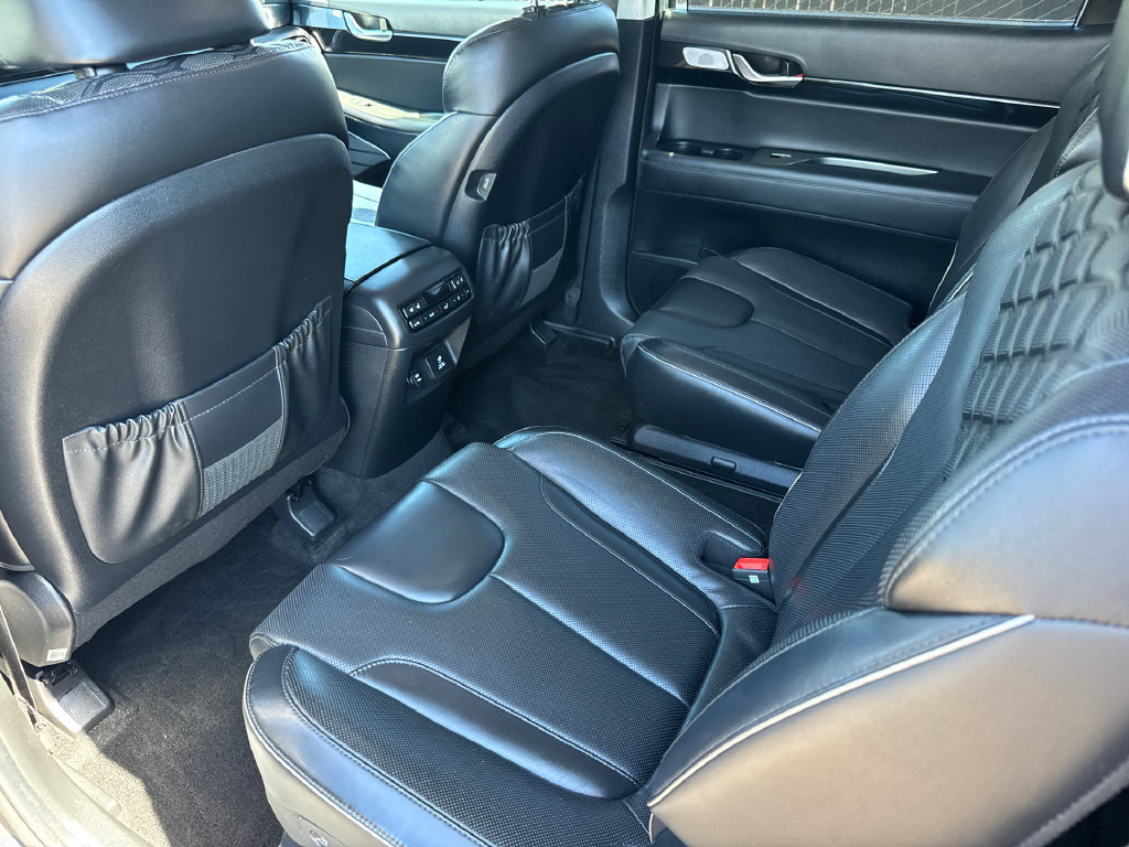 Used 2021 Hyundai Palisade Limited w/ Cargo Package AWD/4WD image 18