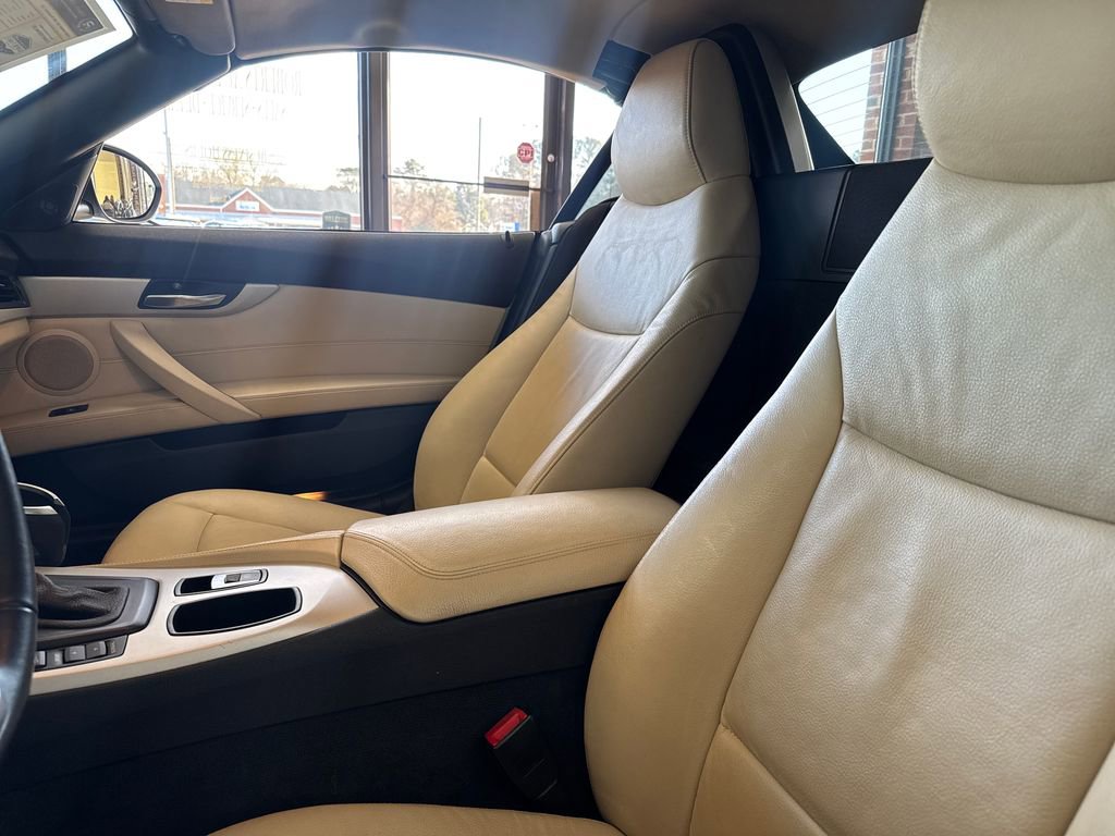 Used 2009 BMW Z4 sDrive30i image 13