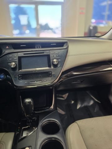 Used 2015 Toyota Avalon Limited w/ Technology Package FWD image 14