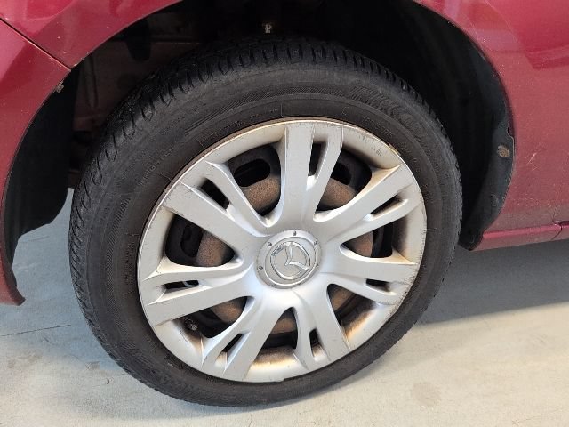 Used 2014 MAZDA MAZDA2 Sport FWD image 9