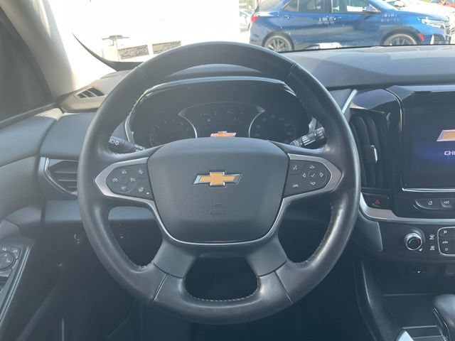 Used 2021 Chevrolet Traverse LT AWD/4WD image 3