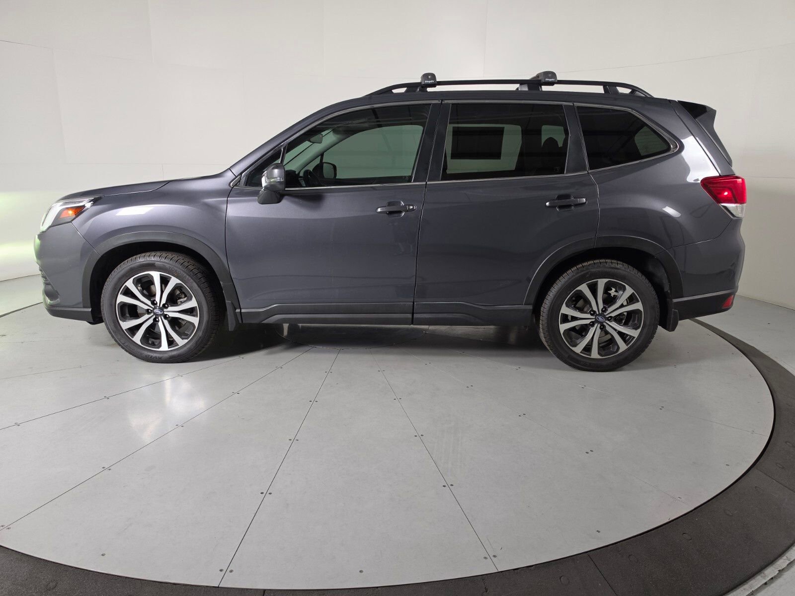 Used 2024 Subaru Forester Limited AWD/4WD image 2