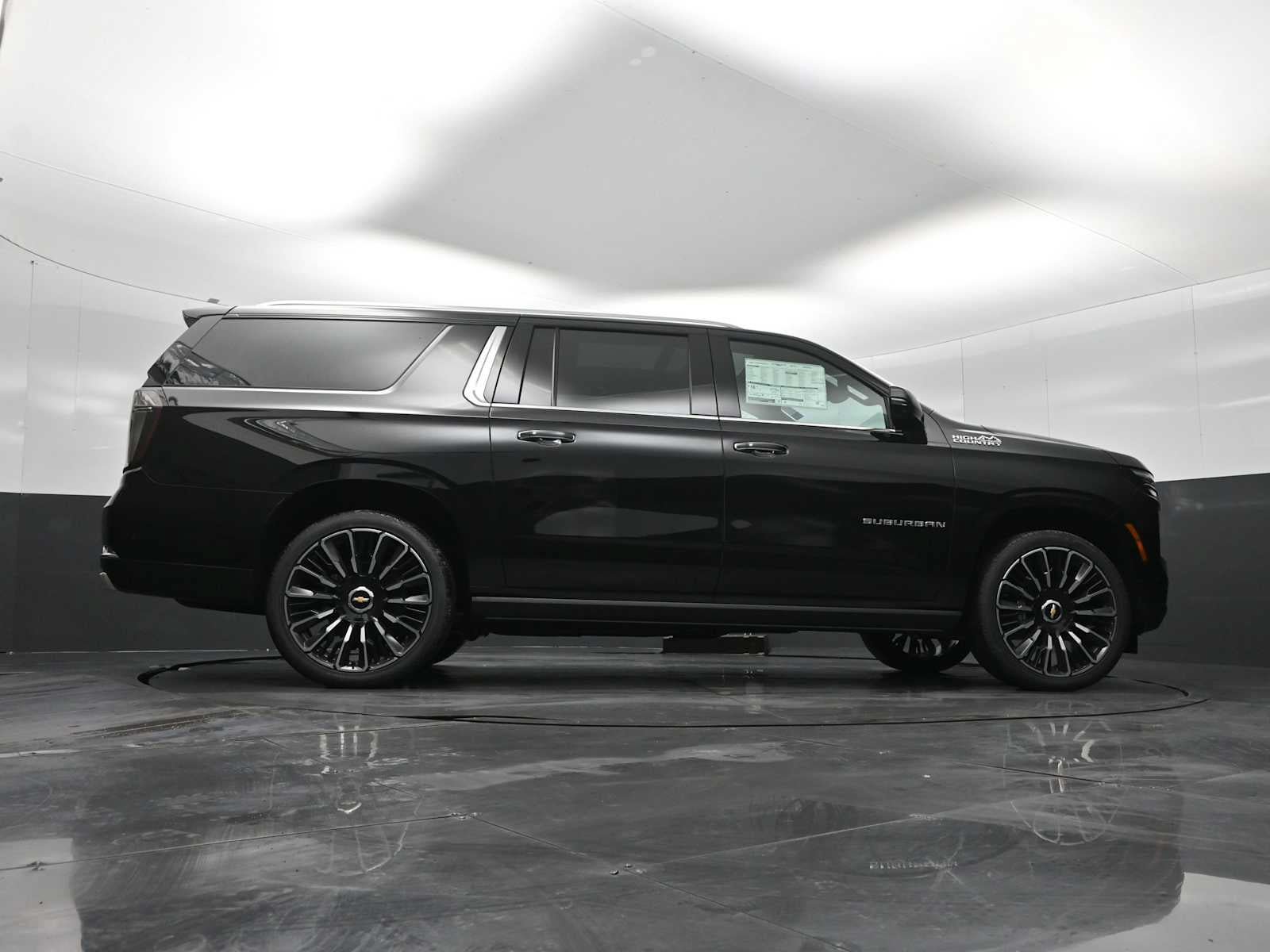 New 2026 Chevrolet Suburban High Country AWD/4WD image 25