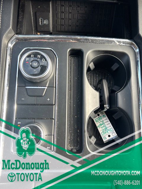 Used 2024 Ford Expedition XLT AWD/4WD image 17
