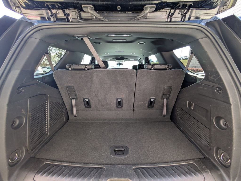 Used 2025 Chevrolet Tahoe LT image 28