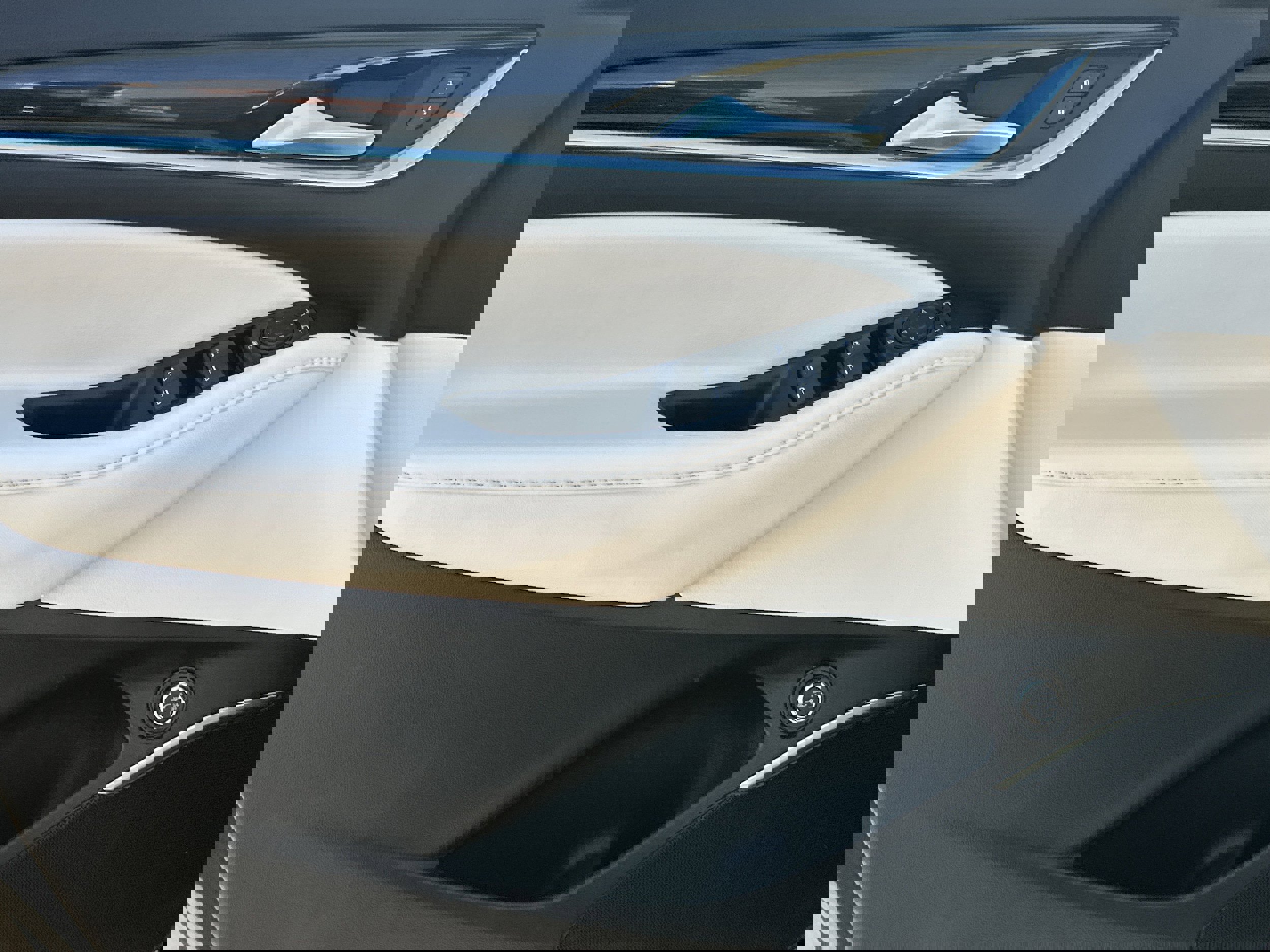 Used 2023 Buick Enclave Essence w/ Trailering Package, 5000 lbs. image 10