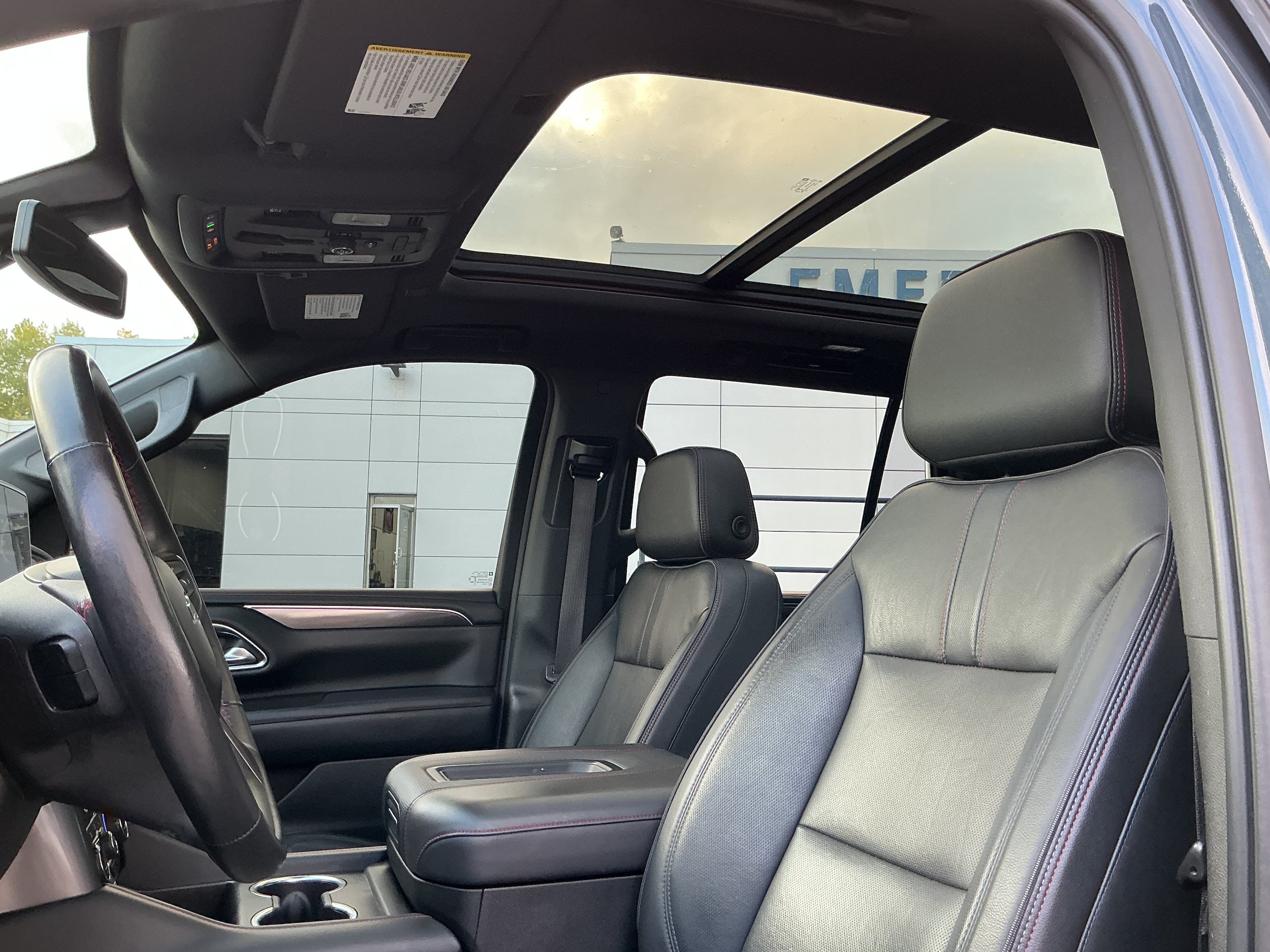 Used 2021 Chevrolet Tahoe RST w/ Luxury Package AWD/4WD image 9