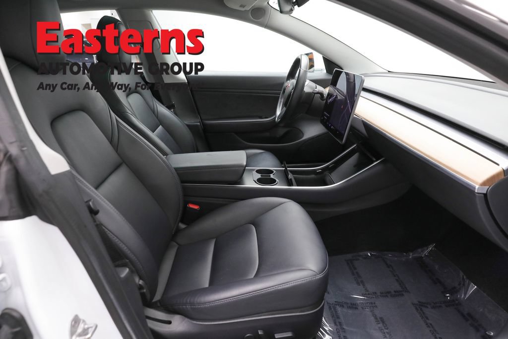 Used 2018 Tesla Model 3 Long Range RWD image 18