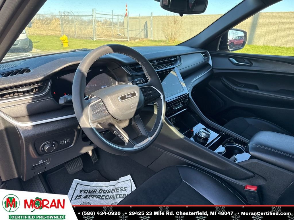 Used 2023 Jeep Grand Cherokee L Altitude image 12