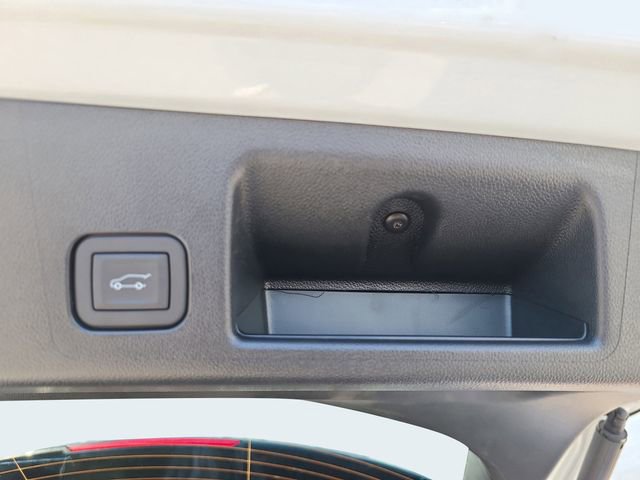 New 2026 Chevrolet Equinox EV LT image 11