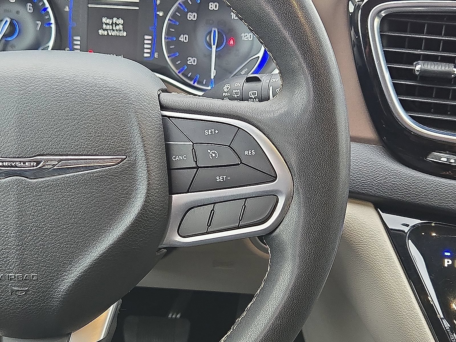 Used 2024 Chrysler Voyager LX FWD image 20