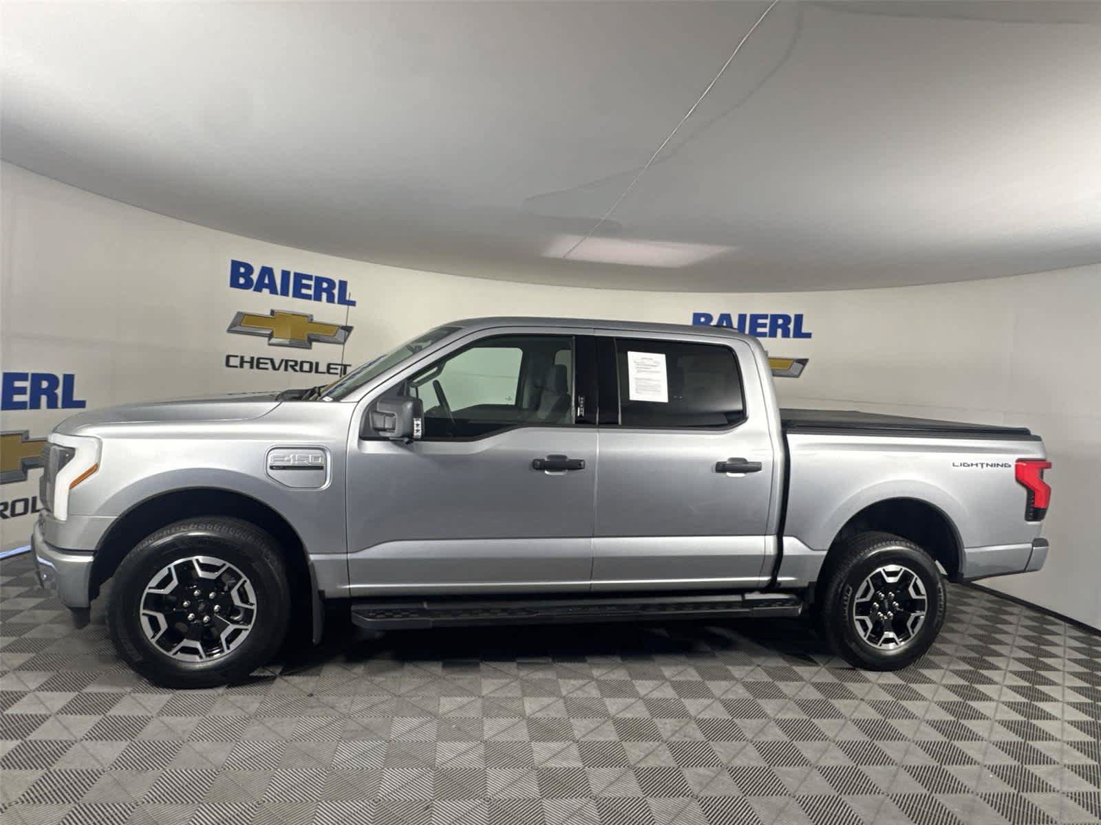 Used 2023 Ford F150 Lightning XLT AWD/4WD image 2