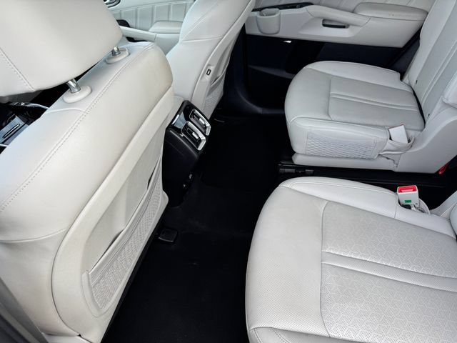Used 2023 Kia Sorento SX Prestige AWD/4WD image 17